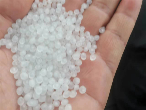 回收塑料颗粒